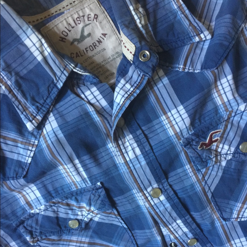 Long-sleeve button-up Hollister shirt